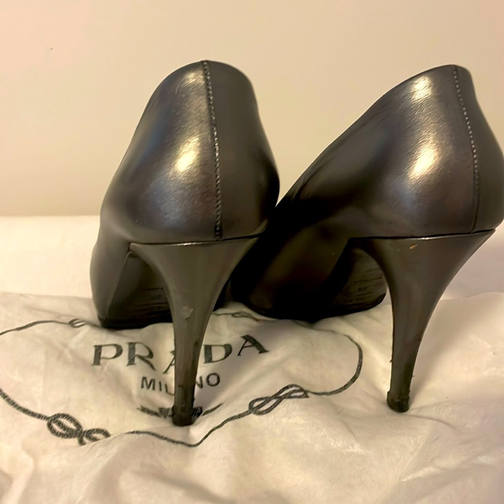 Prada stiletto pumps silver metallic size 38 (7.5-8) - Picture 8 of 13